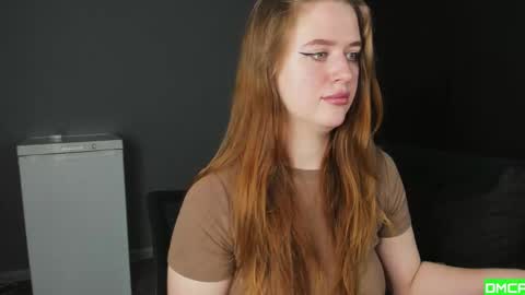 Snapshot of robert_lisa chatting on 12-21-25, 05:14 Lisa and Robert i am online all days 900 am GMT3 online show from 12-21-25, 05:14