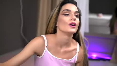 Roberta online show from 11-22-25, 11:42