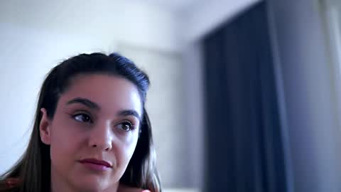 Roberta online show from 04-07-26, 02:17