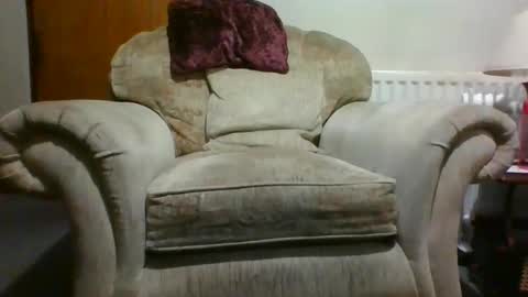 Snapshot of roberthorny69xxx chatting on 02-27-25, 03:47 Robert online show from 02-27-25, 03:47