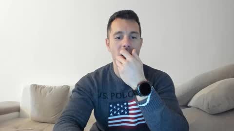 roberto4ever online show from 11-18-25, 01:04