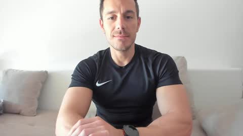 roberto4ever online show from 04-25-26, 05:32