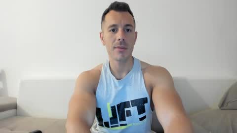 roberto4ever online show from 06-07-26, 05:22