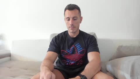 roberto4ever online show from 06-08-26, 01:00