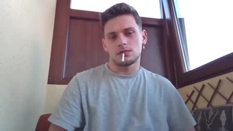 Snapshot of roberto_twink1 chatting on 02-10-25, 06:31 Roberto online show from 02-10-25, 06:31