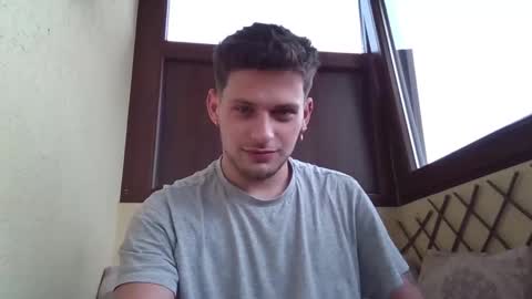 Snapshot of roberto_twink1 chatting on 03-12-25, 06:40 Roberto online show from 03-12-25, 06:40