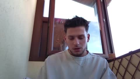 Snapshot of roberto_twink1 chatting on 09-15-25, 10:59 Roberto online show from 09-15-25, 10:59