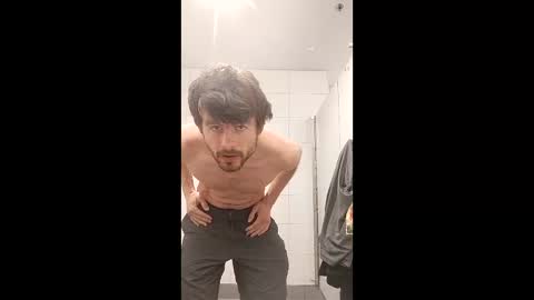 Snapshot of robertstewart18122301 chatting on 03-30-26, 03:51 robertstewart18122301 online show from 03-30-26, 03:51