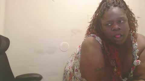 Snapshot of robertswhitney52 chatting on 09-24-25, 01:14 robertswhitney52 online show from 09-24-25, 01:14