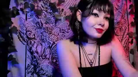 Snapshot of robin_harrington chatting on 05-10-26, 08:25 Ronin online show from 05-10-26, 08:25