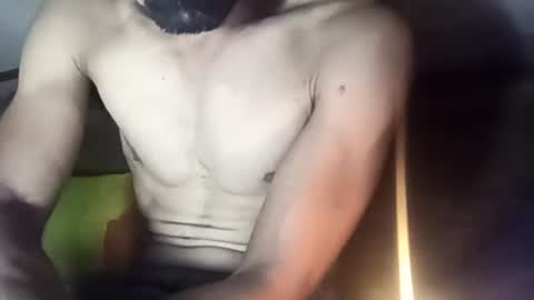 Snapshot of robincom23 chatting on 09-18-25, 03:08 R online show from 09-18-25, 03:08