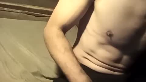 Snapshot of robincom23 chatting on 10-12-25, 08:46 R online show from 10-12-25, 08:46