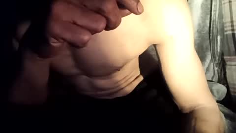 Snapshot of robincom23 chatting on 10-16-25, 09:49 R online show from 10-16-25, 09:49