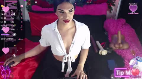 Snapshot of robinsonbaker chatting on 03-11-25, 04:32 Margot Ferrer online show from 03-11-25, 04:32