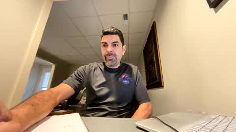 Snapshot of roblatino12 chatting on 02-05-25, 05:09 roblatino12 online show from 02-05-25, 05:09