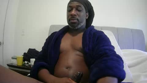 Snapshot of robo_cox chatting on 06-11-26, 04:05 BBC America online show from 06-11-26, 04:05
