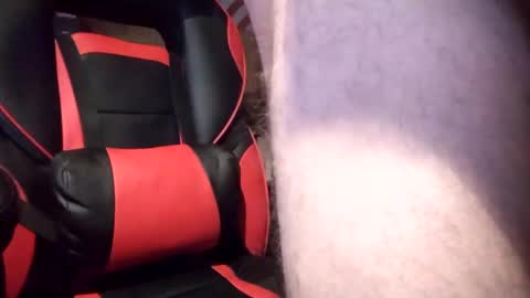 Robo Nuts online show from 12-15-24, 07:02