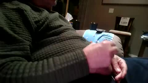 Snapshot of robosnoho chatting on 02-17-25, 03:36 robosnoho online show from 02-17-25, 03:36