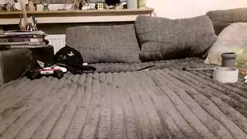 Robson online show from 11-04-25, 04:39