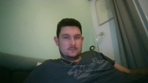 Robin online show from 10-05-25, 09:02