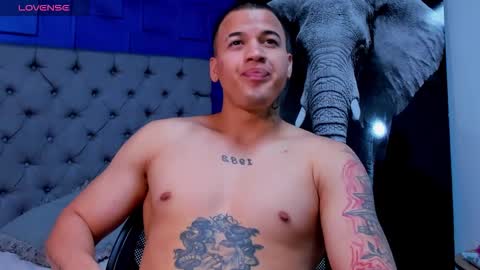 rocco_santos online show from 09-11-25, 05:07