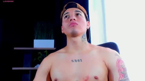 rocco_santos online show from 04-24-26, 06:54