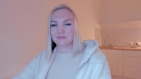 Snapshot of rock__baby chatting on 12-22-24, 01:55 rock__baby online show from 12-22-24, 01:55