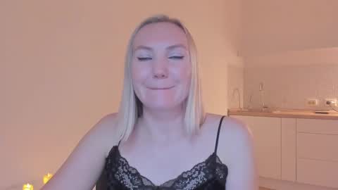 Snapshot of rock__baby chatting on 01-01-25, 04:50 rock__baby online show from 01-01-25, 04:50