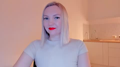 Snapshot of rock__baby chatting on 01-09-25, 12:57 rock__baby online show from 01-09-25, 12:57