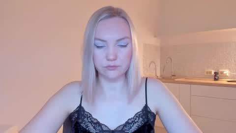 Snapshot of rock__baby chatting on 02-28-25, 11:45 rock__baby online show from 02-28-25, 11:45