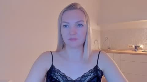 Snapshot of rock__baby chatting on 03-11-25, 05:16 rock__baby online show from 03-11-25, 05:16