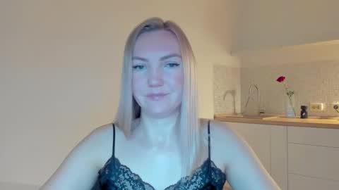 Snapshot of rock__baby chatting on 11-23-25, 04:12 rock__baby online show from 11-23-25, 04:12