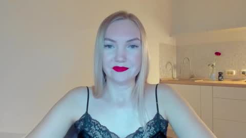 Snapshot of rock__baby chatting on 11-27-25, 10:23 rock__baby online show from 11-27-25, 10:23