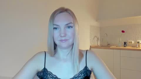 Snapshot of rock__baby chatting on 11-29-25, 09:40 rock__baby online show from 11-29-25, 09:40