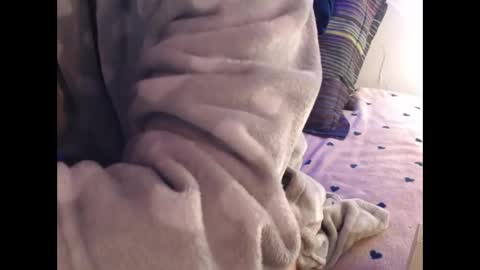 Snapshot of rocka_xx chatting on 10-06-25, 10:29 rocka xx online show from 10-06-25, 10:29