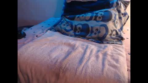 Snapshot of rocka_xx chatting on 10-26-25, 04:18 rocka xx online show from 10-26-25, 04:18