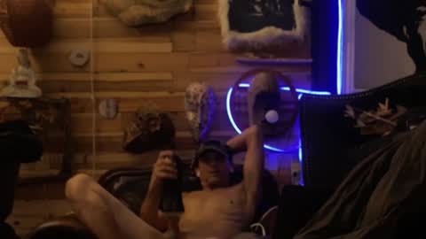 Snapshot of rockemx chatting on 12-16-24, 01:43 rockemx online show from 12-16-24, 01:43