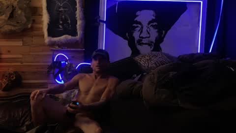 Snapshot of rockemx chatting on 12-18-24, 01:23 rockemx online show from 12-18-24, 01:23