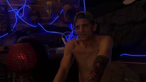 Snapshot of rockemx chatting on 02-18-25, 05:31 rockemx online show from 02-18-25, 05:31