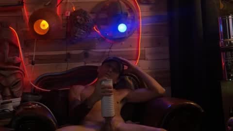 Snapshot of rockemx chatting on 11-21-25, 09:52 rockemx online show from 11-21-25, 09:52