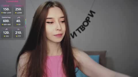 Snapshot of rocketsgirl chatting on 10-06-25, 05:49 rocketsgirl online show from 10-06-25, 05:49