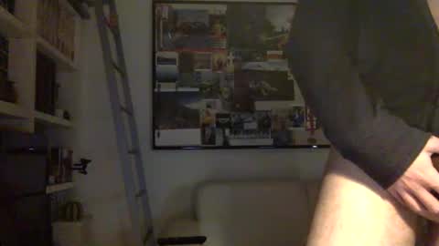 Snapshot of rocketviper chatting on 05-20-26, 12:39 RocketViper online show from 05-20-26, 12:39