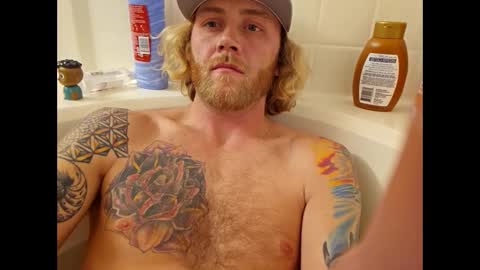 Snapshot of rockhardsurfers chatting on 12-14-24, 05:07 rockhardsurfers online show from 12-14-24, 05:07