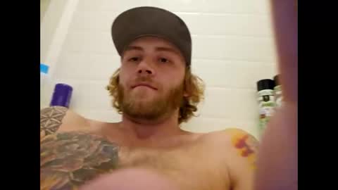 Snapshot of rockhardsurfers chatting on 02-13-25, 12:54 rockhardsurfers online show from 02-13-25, 12:54