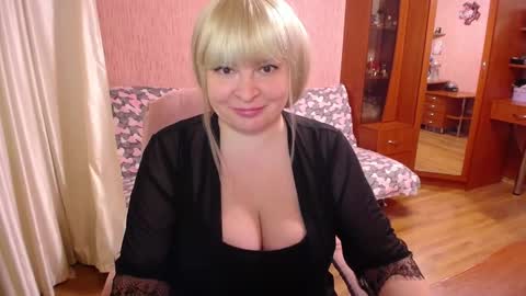 Rocknlinxx online show from 12-16-25, 04:45