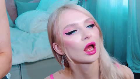 Lina and Den online show from 09-13-25, 08:03