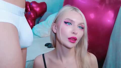 Lina and Den online show from 02-16-26, 06:20