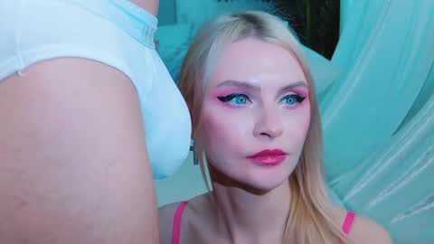 Lina and Den online show from 04-23-26, 12:29