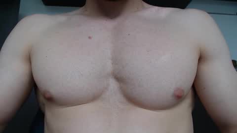 Snapshot of rocky_muscle chatting on 11-25-25, 03:34 rocky muscle online show from 11-25-25, 03:34