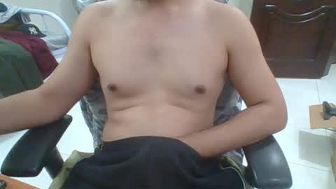 rockysam090 online show from 11-26-25, 05:58